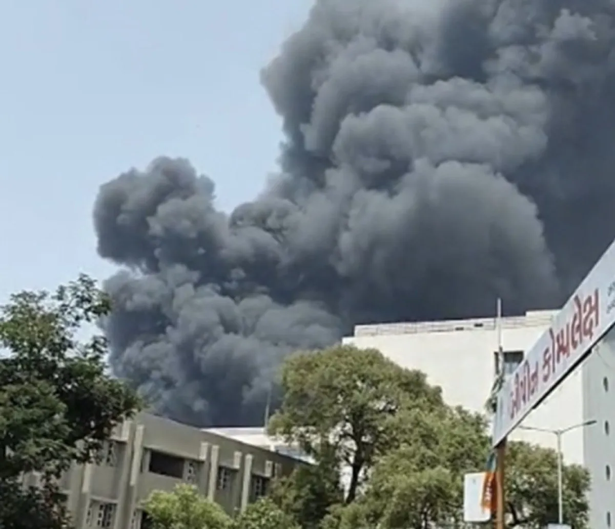 Hindistan’da uçak düştü